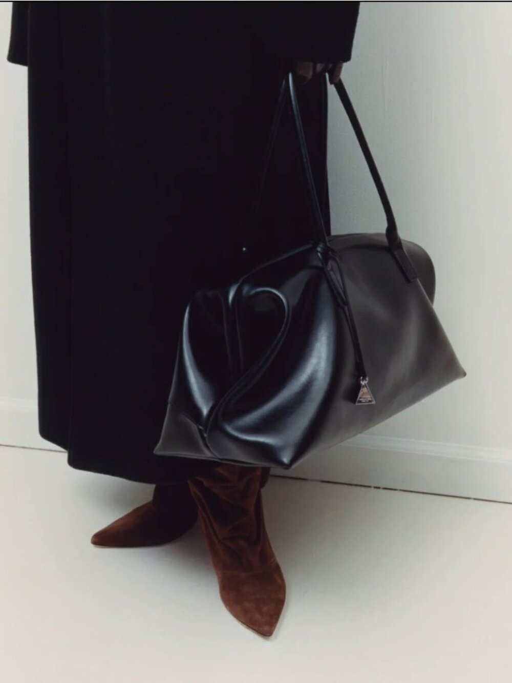 Verafied Black Club Bag "EUC"